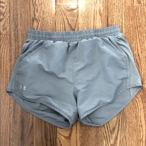 xs gray under armour shorts